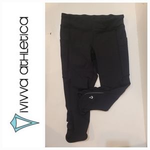 IVIVVA GIRLS BY LULULEMON SZ 8